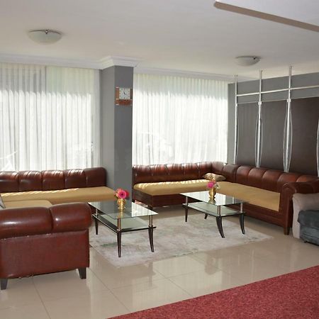 Bahçelı Famıly Otel Antália Exterior foto
