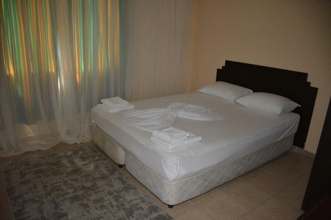Bahçelı Famıly Otel Antália Exterior foto