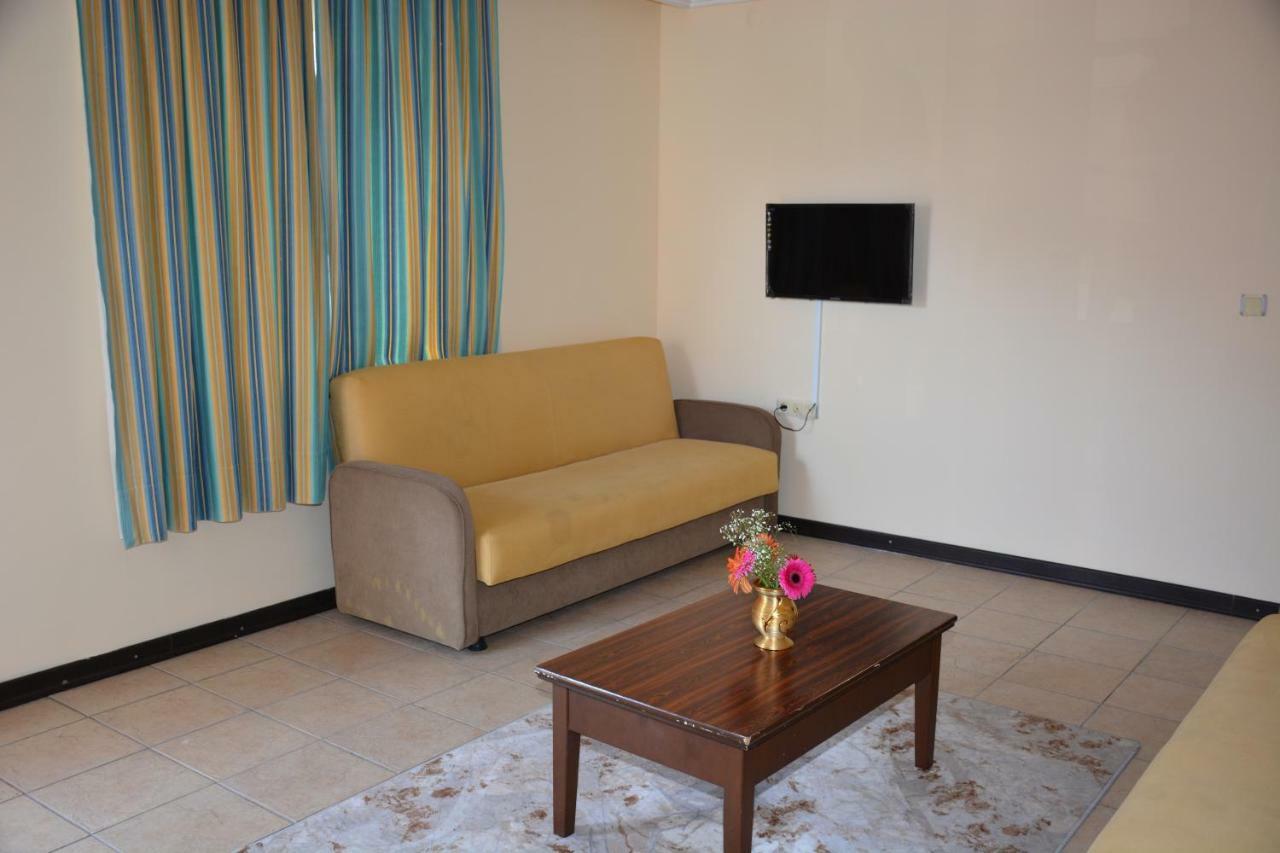 Bahçelı Famıly Otel Antália Exterior foto